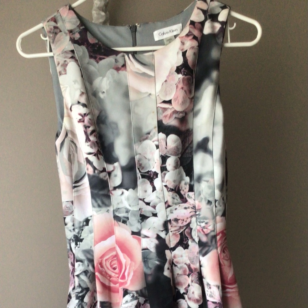 Calvin Klein floral dress size 2P